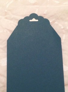 Scallop tag topper wine bottle gift tag